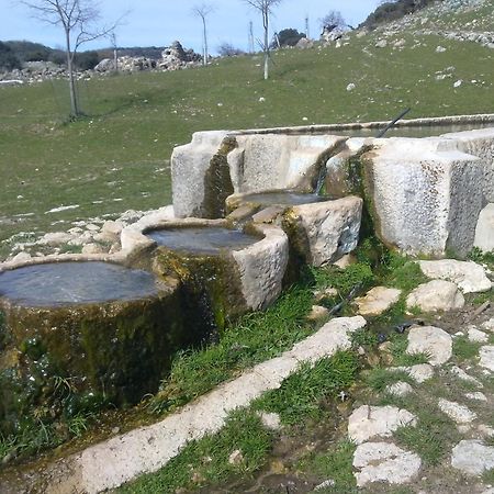 Casa Rural Fuente Zagrilla ภายนอก รูปภาพ